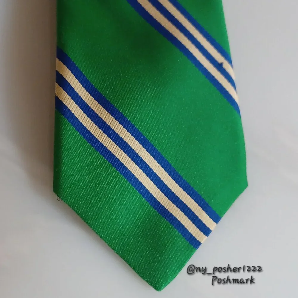 *𝓥𝓲𝓷𝓽𝓪𝓰𝓮 𝐓𝐇𝐄 𝐂𝐇𝐈𝐋𝐃𝐑𝐄𝐍'𝐒 𝐏𝐋𝐀𝐂𝐄 Striped Tie Green/Blue/Tan